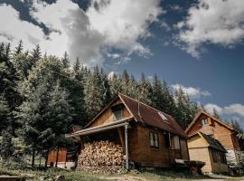 Mountain View Tiny House, hotel a Lacu Rosu