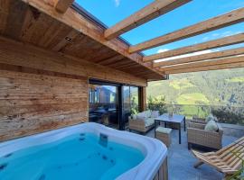 Nature luxury Chalet INSToul, chalet de montaña en Lutago