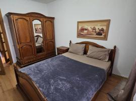 Apartament 2 bedrooms, Botanica, nhà nghỉ dưỡng ở Chişinău