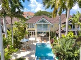 Luxurious Villa in Montego Bay Jamaica