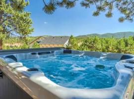Vacation Home with Mountain Views HotTub & Arcade, hotel en Woodland Park