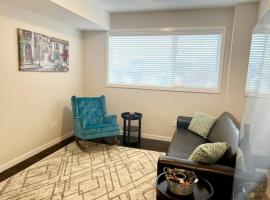 Your Cozy Retreat, 2BR suite, íbúð í Kamloops