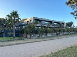 Casa Frontera, hotel din Pinamar