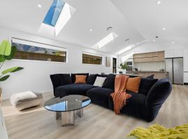 Luxury Away - Remarkable Retreat, hotel v destinaci Frankton