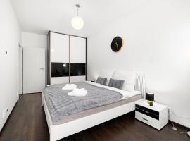 BNB New Beautiful Apartment in the Center of Ostrava with option Garage Parking, hotel in Moravská Ostrava