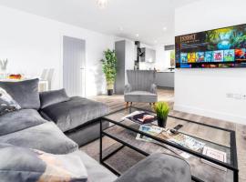 Stylish Apartment - 2 Bedrooms - Balcony - Parking - Netflix - Wifi - 7MC, hotel a Birmingham