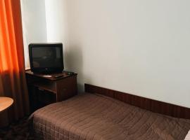 RETRO MALYN HOTEL, khách sạn ở Malyn