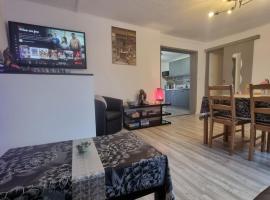 Appartement Rethel - Netflix - Marc & cécile, cheap hotel in Rethel