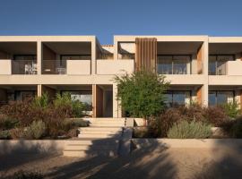 Ilya Botanic Suites, hotel with hot tubs in Steni Vala Alonissos