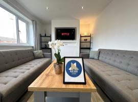 Harbour House by Blue Skies Stays, hotel with parking in Hartlepool