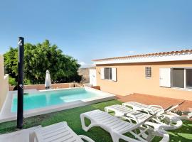 Los Corcos Rural Farm With Private Pool, holiday home in Playa de San Juan