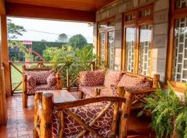 United nations Bluezone stunning spacious cottage