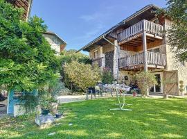 Antre Lacs, hotel with parking in Saint-Girod