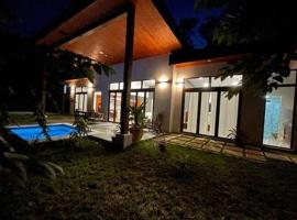 Cheerful 2 bedroom Villa with Pool, vacation rental in Benque Viejo del Carmen