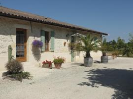 Chateau Haut Baron, hotel v destinaci Saint-Estèphe