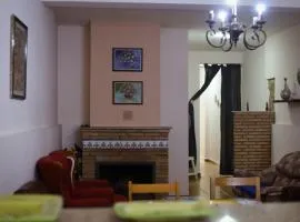 Hospedium DLJ Marmolejo Central