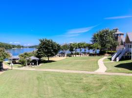 Centre में, होटल House # 47 Happily Ever After (No Pets)