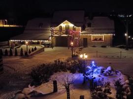 Folwark Kuźniaki-Agroturystyka i Konie, hotel in Strawczyn