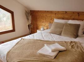 chalet 6 personnes, hotel with parking in La Forge