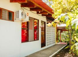Hotel Hibiscus Cabina 4, hotel v destinaci Playa Junquillal
