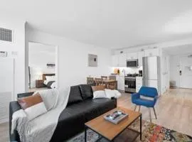 2BR 3BA Ocean Front condo on the Boardwalk CozySuites