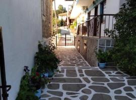 Filia's house ground floor, Hotel in Agios Nikolaos