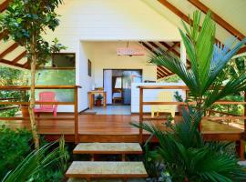 Casa Jeffrey - Beach Escape, Stunning views, Private Pool Steps to Ocean, hotel con bañera de hidromasaje en Puerto Viejo