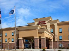 Hampton Inn & Suites Middlebury، فندق عائلي في Middlebury