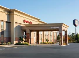 Hampton Inn Forrest City, hotel u gradu Forest Siti