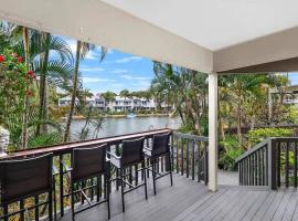 누사빌에 위치한 호텔 NEW! Peaceful & Perfect 3BR Noosa Retreat