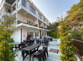 The Aesthetic Hotel & Restaurant: Bhimtal şehrinde bir otel