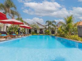 Favorit Exclusive Villa & Bungalow, hotelli kohteessa Nusa Penida