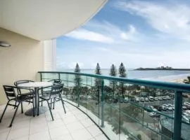 Beachside Mooloolaba Apartment with a View