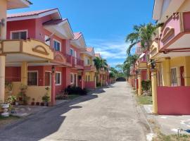 Vacation Town House Near Mactan Cebu Airport、マクタンのコテージ