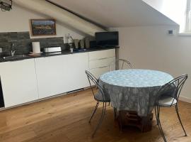 meschihouse - Leonardo 35, hotel a Lecco