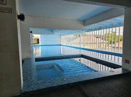 A&H Homestay Seberang Jaya with Swimming Pool, huoneisto kohteessa Perai