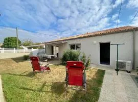 Charmante maison 3 chambres près des plages avec jardin, terrasse, jeux, garage et tout compris - FR-1-306-1221