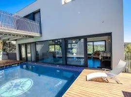 Catalunya Casas Modern Hilltop Haven with private pool 7km to beach