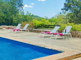 Ca Nostra de Esporles Charming Estate at Esporlas for families, hotel in Esporlas