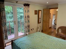 Llangollen cosy apartment & Double room in cottage, hotel a Llangollen