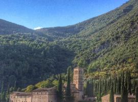 Abbazia San Pietro In Valle, Hotel in Ferentillo