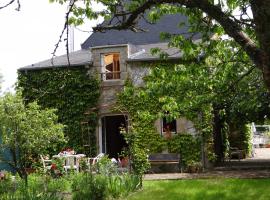 KERDERFF - Longere entre plage et foret - TK30, hotel v destinaci Carnac