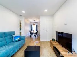 MY HOME IS YOUR HOME Viana House