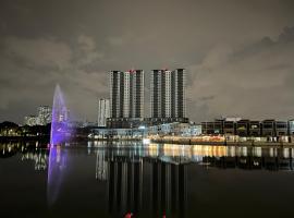 Entire GolfView 3 BedRoom Condo in Petaling Jaya Near Paradigm Mall, апартамент в Kampong Baharu Sungai Way