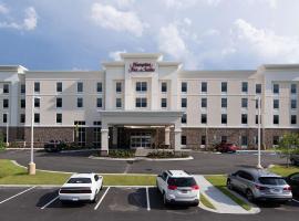 Hampton Inn and Suites Fayetteville, NC, pet-friendly hotel in Fayetteville