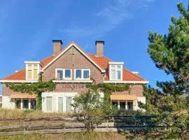 Cozy Home In Noordwijk Aan Zee With Kitchen