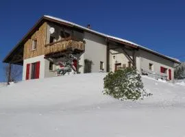 Appartement Confortable avec Accès Facile, Proche Ski et Randonnée - FR-1-589-137