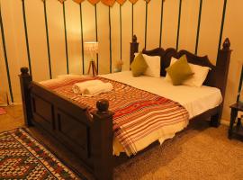 Venture Desert Camp Jaisalmer, курортний готель у місті Sām
