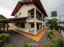 Casa a 100m da praia em Barra Velha AIA2200，舊巴拉的度假屋