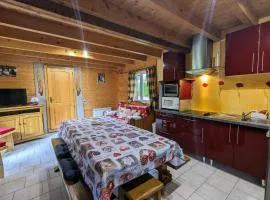 Chalet en bois avec jardin, proche ski et randonnée, équipé pour 8 pers. à Vagney, Vosges - FR-1-589-283